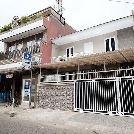 红多兹伊斯兰酒店-近科邦哲鲁克西罗亚医院 雅加达 外观 照片